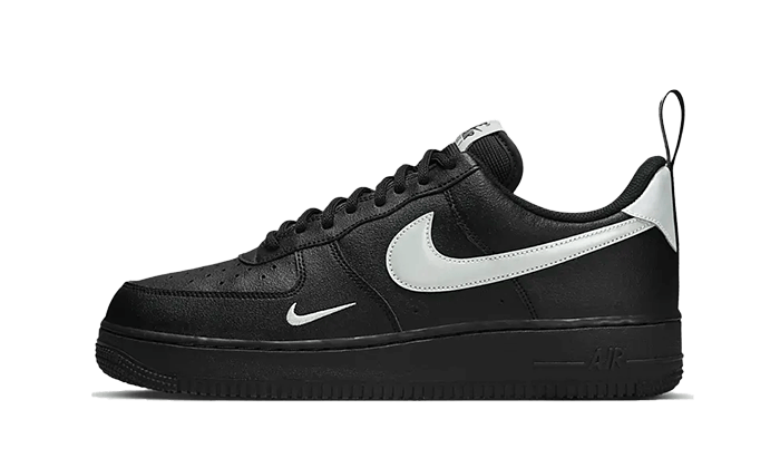 Nike air force sales 1 black reflective