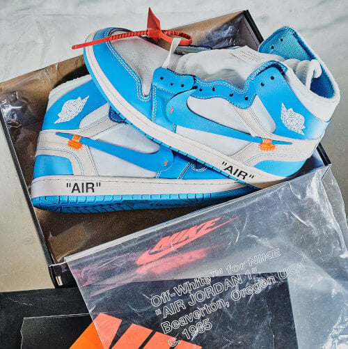 Air Jordan 1 Retro High Off-White University Blue