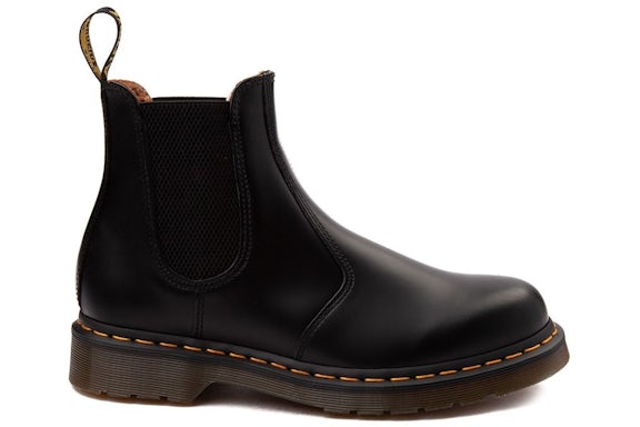 Dr. Martens 2976 Smooth Leather Chelsea Boot Black