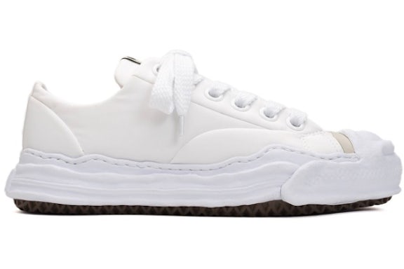 Maison Mihara Yasuhiro Hank OG Sole Nylon Puffer Low White