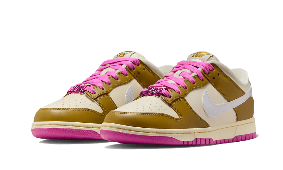 Nike Dunk Low SE Bronzine Pink