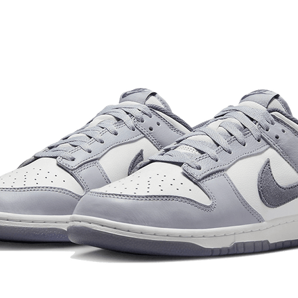 Nike Dunk Low SE Light Carbon