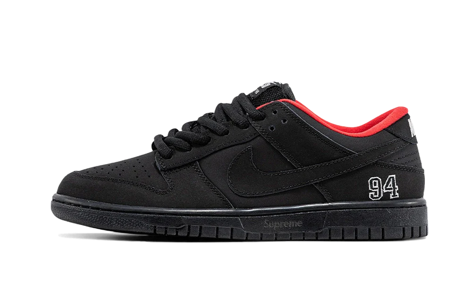 SB Dunk Low Supreme Black