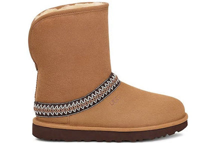 UGG Classic Short Crescent Boot Chestnut (Women's)