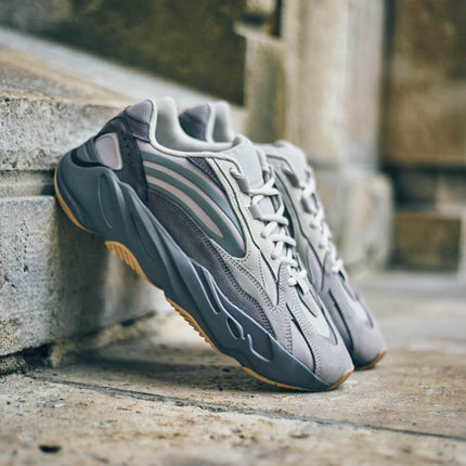 Adidas Yeezy 700 V2 Tephra