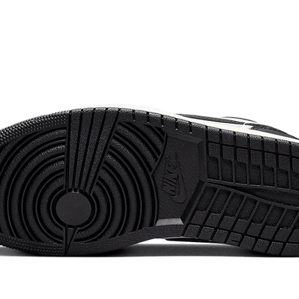 Air Jordan 1 Low SE Vintage Panda