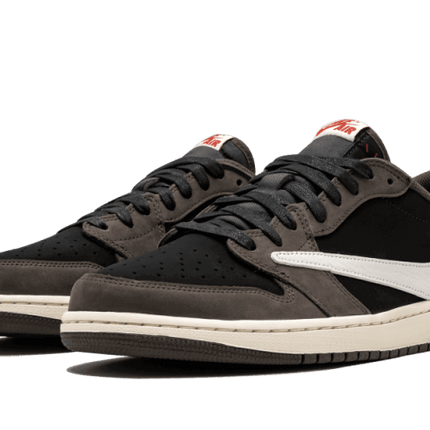 Air Jordan 1 Retro Low Travis Scott