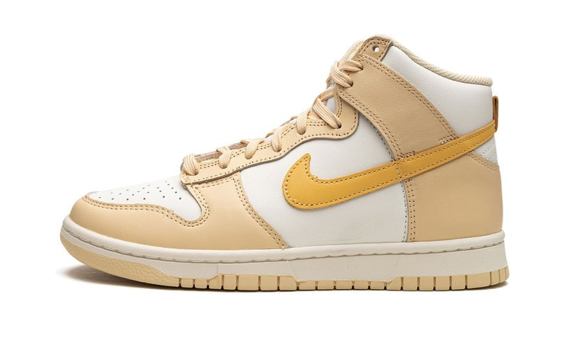 Nike Dunk High Pale Vanilla Addict Sneakers