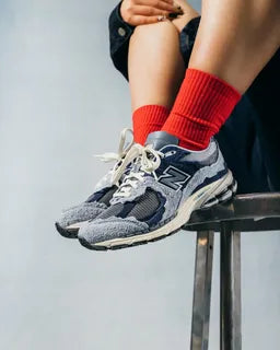 <h4>New Balance 2002R</h4>