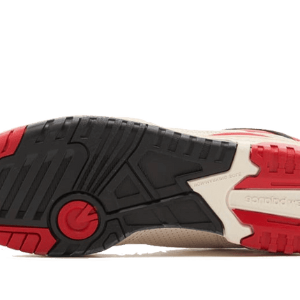 New Balance 550 Vintage Red