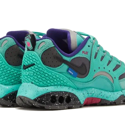 Nike Air Terra Humara Undefeated Light Menta