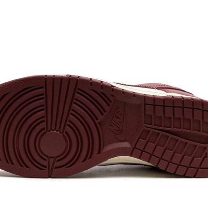 Nike Dunk Low PRM Team Red