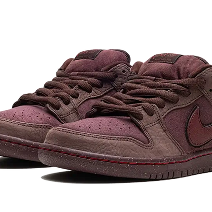 Nike SB Dunk Low City Of Love Burgundy Crush