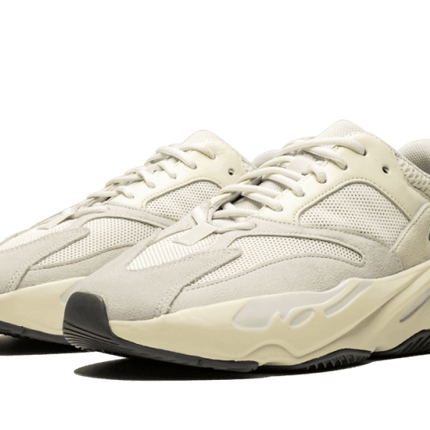 Adidas Yeezy 700 Analog