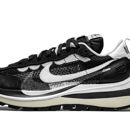 Nike Vaporwaffle Sacai Black White - CV1363-001 | Addict Sneakers