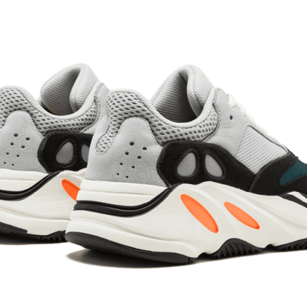 Adidas Yeezy 700 Wave Runner Solid Grey Suchtige Turnschuhe Addict Sneakers