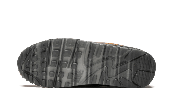 Mars top landing sneakers