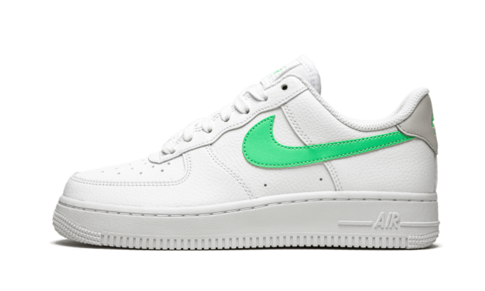 Sneakers Light Up Air Force 1s Nike Air Force Low '07 Glow In The