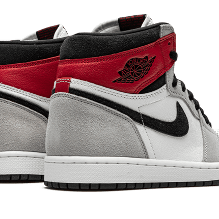 Air Jordan 1 Retro High Light Smoke Grey
