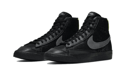 Nike Blazer Mid Spider Web Halloween 2020