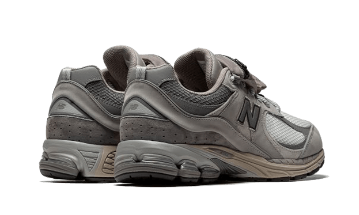 New Balance 2002R Pocket Gray Addict Sneakers