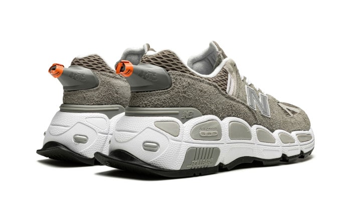 New Balance 574 Salehe Bembury Yurt Grau Süchtige Turnschuhe