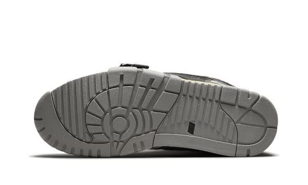 Black grey nike trainers shop