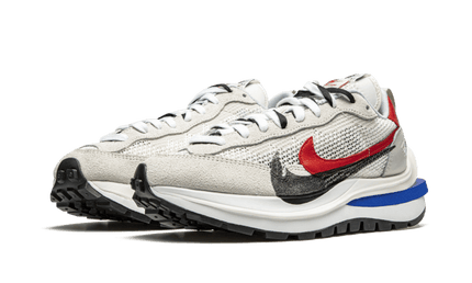 Nike Vaporwaffle Sacai Sport Fuchsia Game Royal | Addict Sneakers