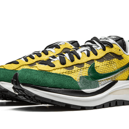 Nike Vaporwaffle Sacai Tour Yellow Stadium Green | Addict Sneakers